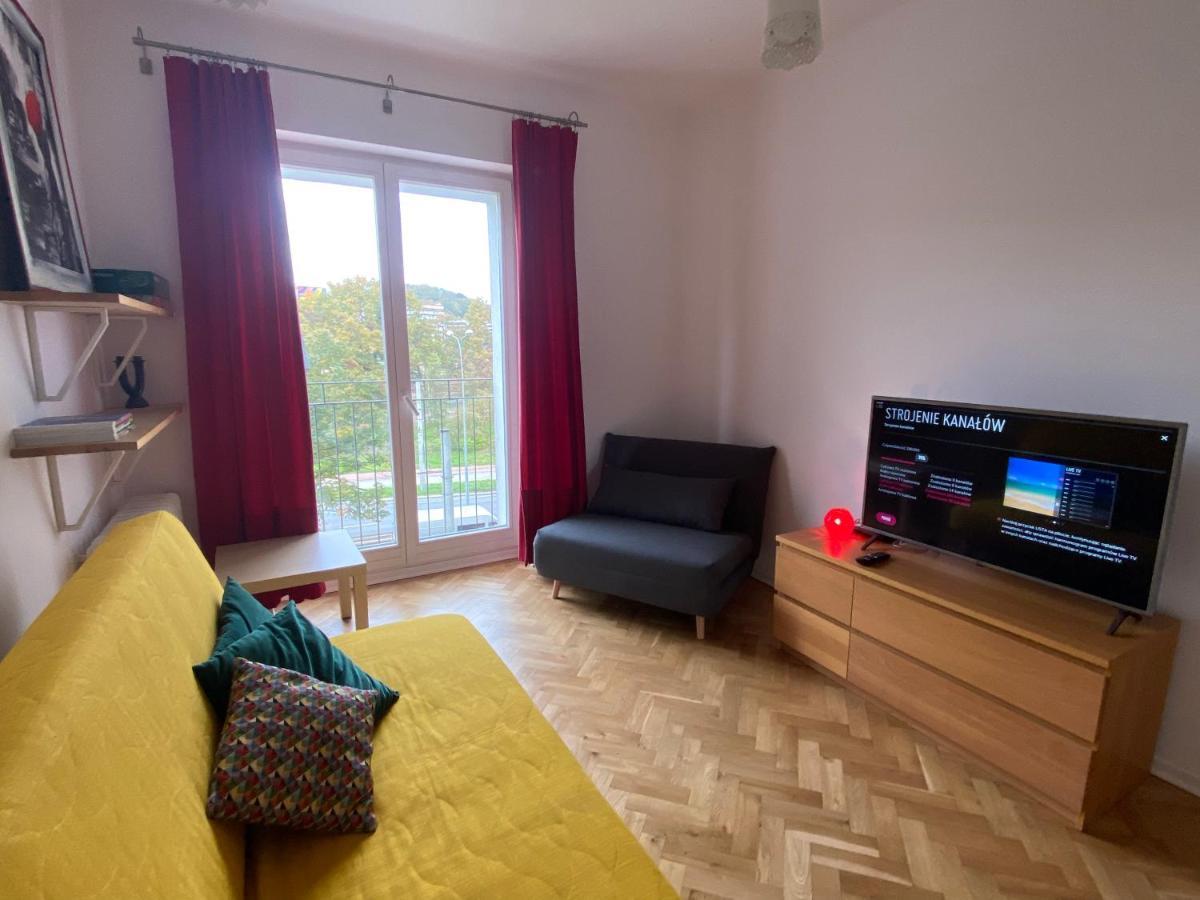 Apartment Kawalerka W Centrum Gdyni Z Osobna Kuchnia, 15 Min Spacerem Od Morza *